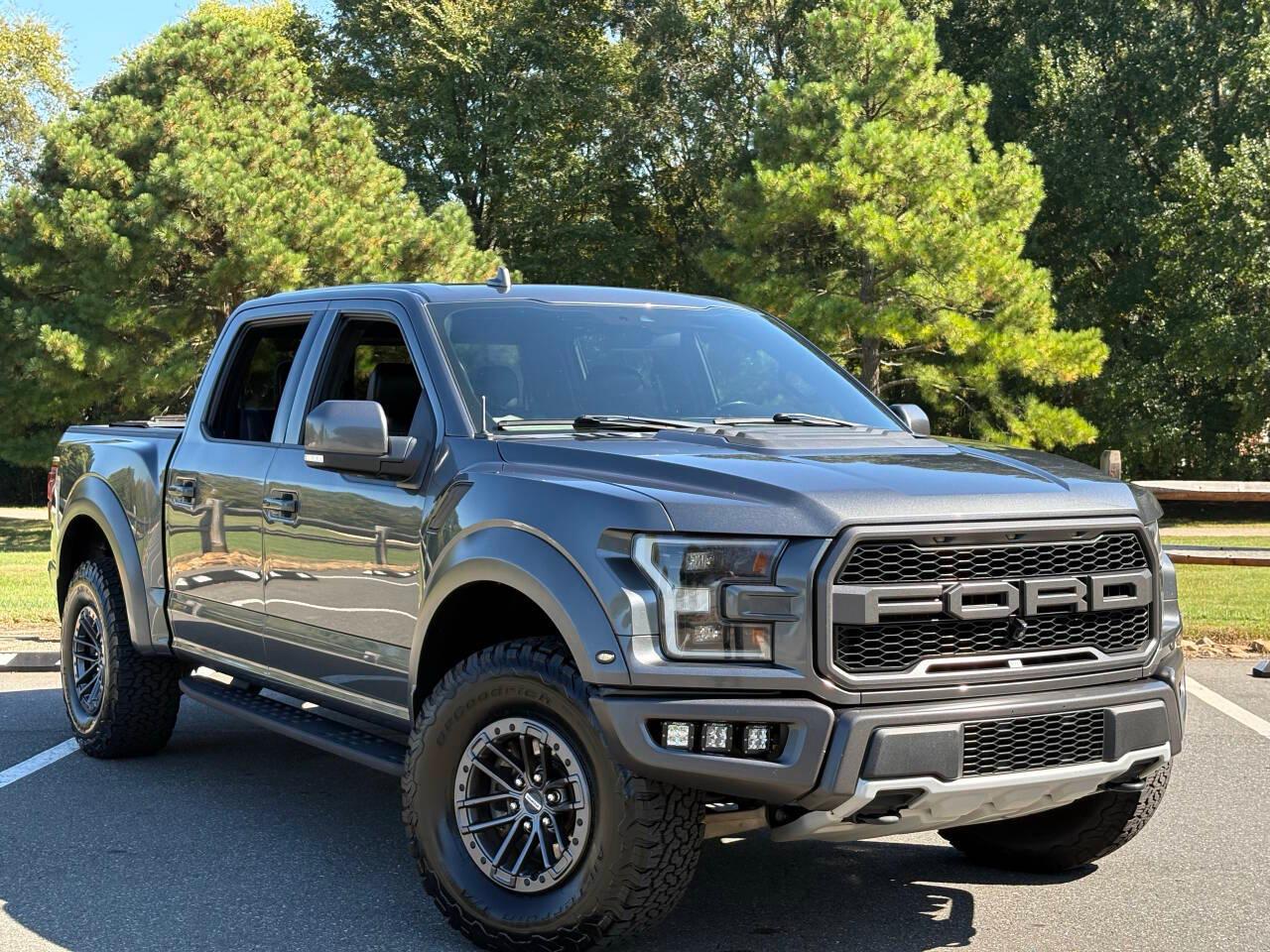 Ford F-150 Raptor SuperCrew 4WD 2019