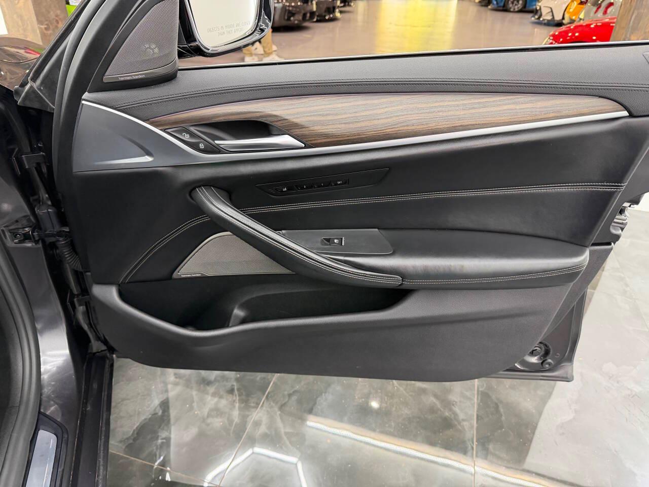 BMW 5-Series 540i xDrive 2017