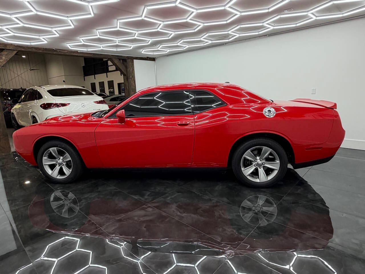 Dodge Challenger SXT 2020