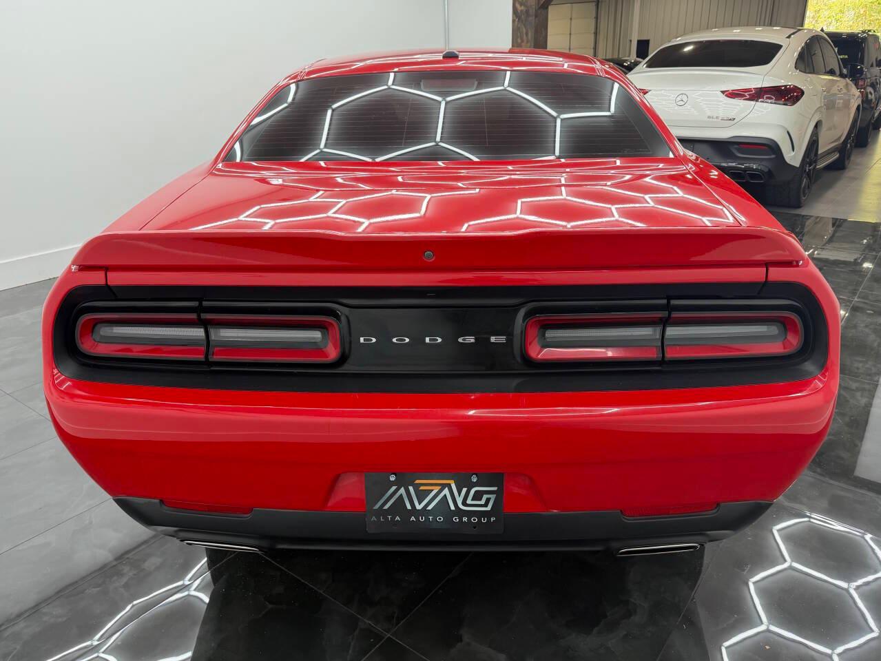 Dodge Challenger SXT 2020