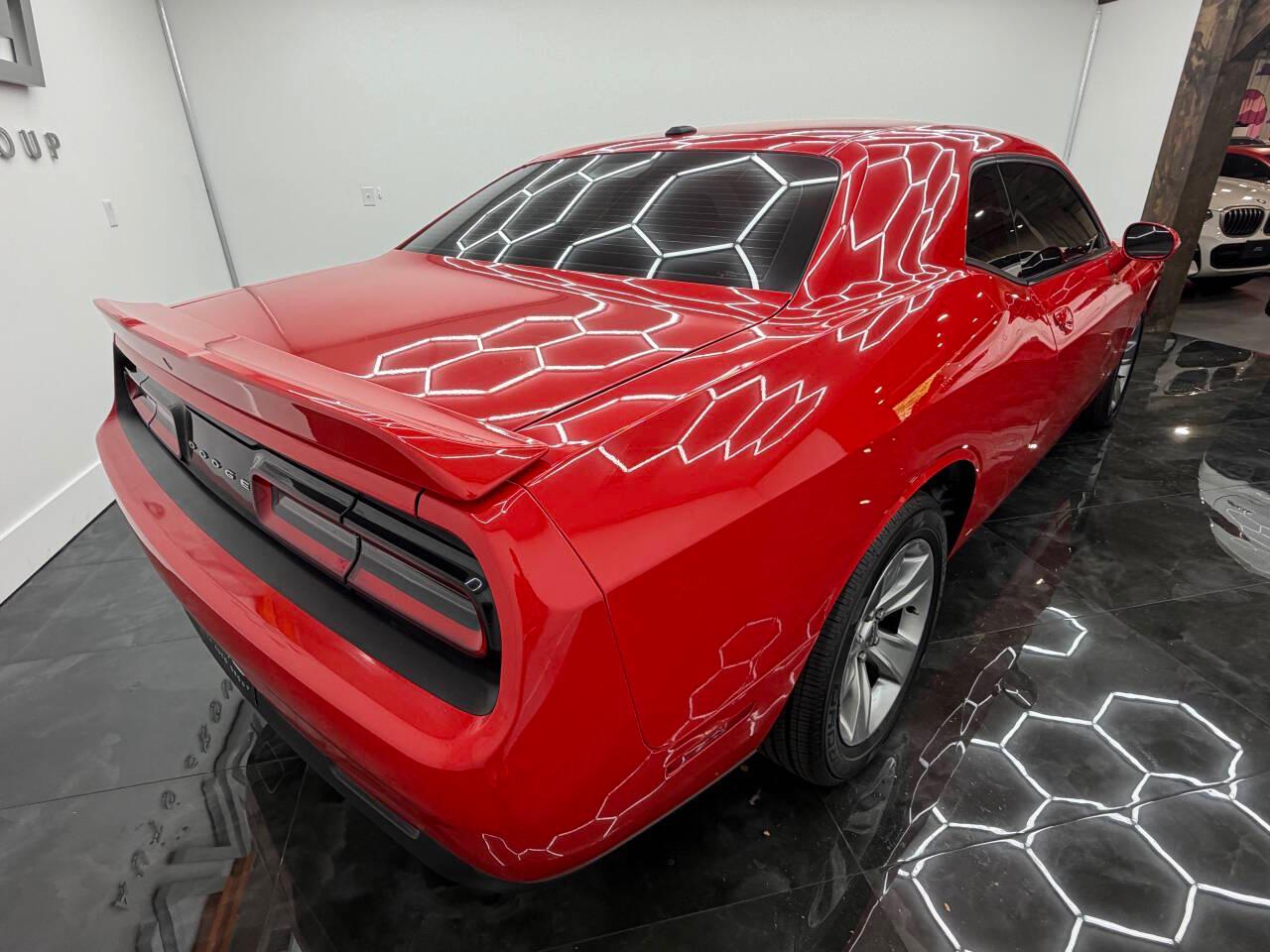 Dodge Challenger SXT 2020