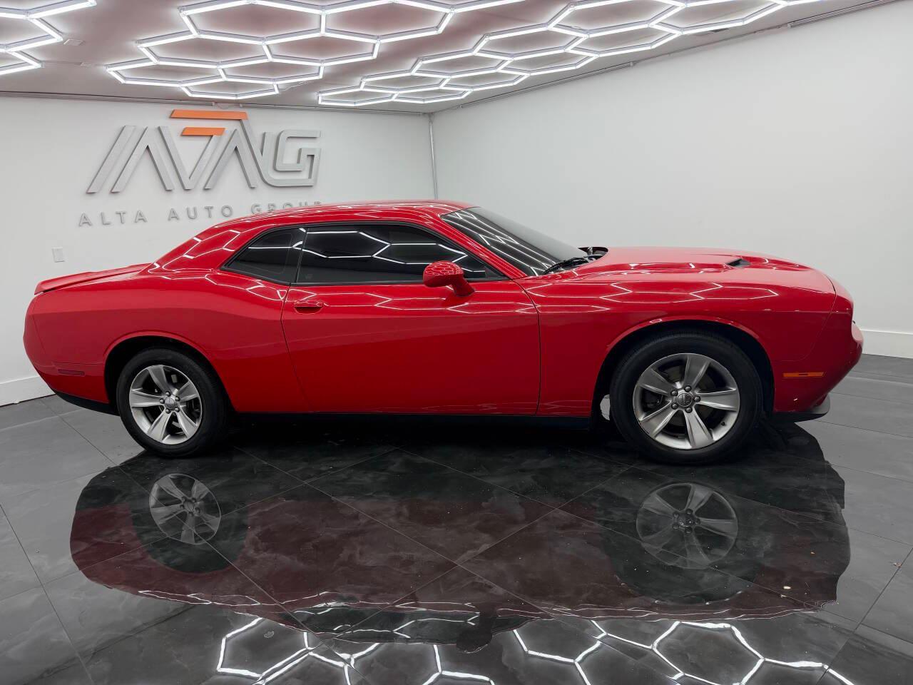 Dodge Challenger SXT 2020