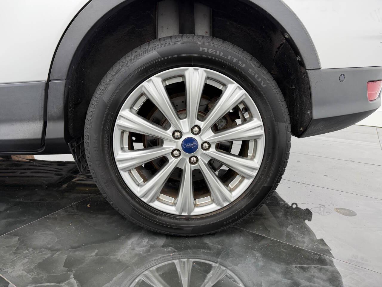 Ford Escape Titanium 4WD 2018