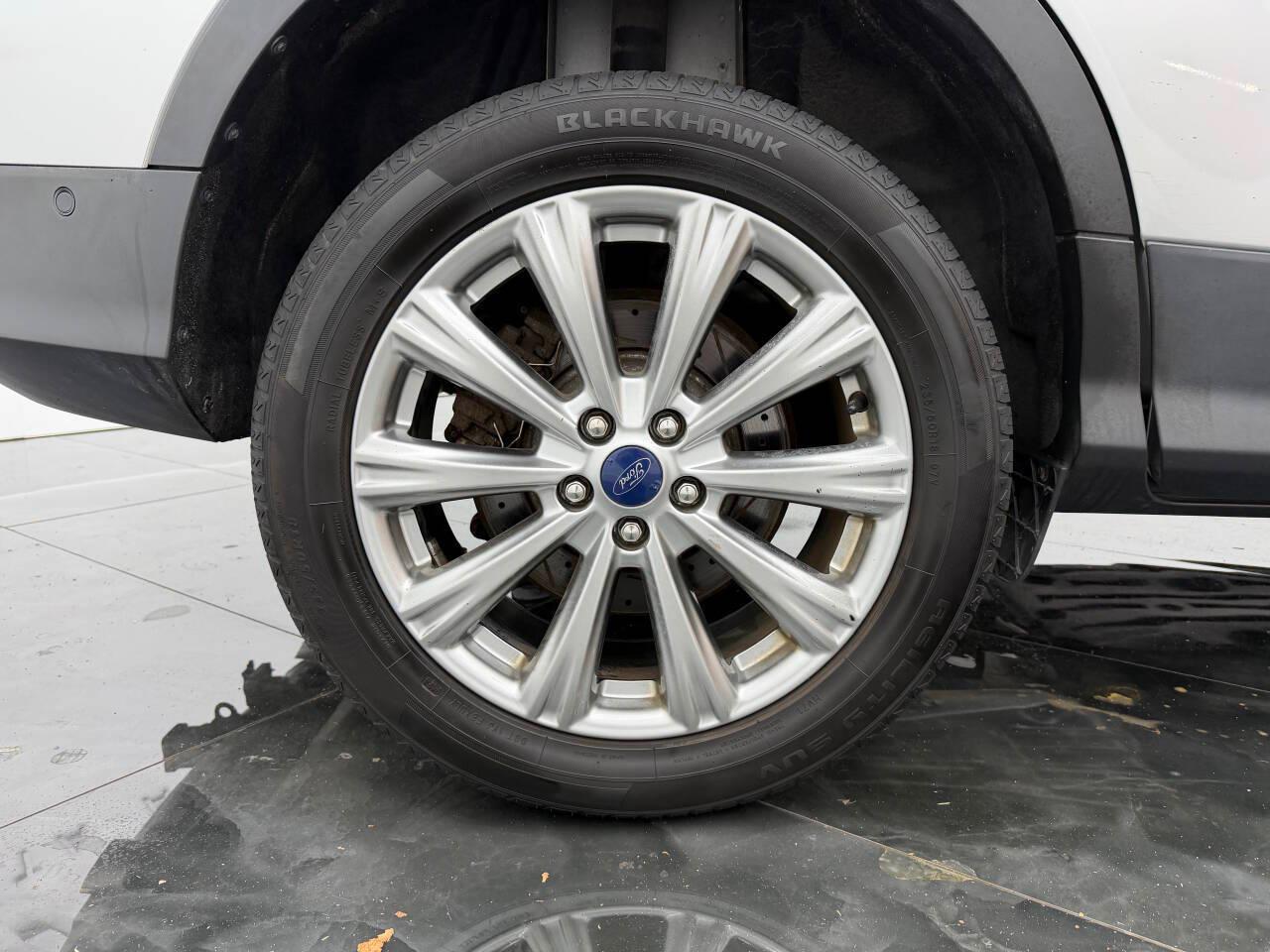 Ford Escape Titanium 4WD 2018