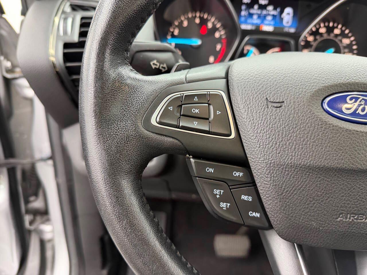 Ford Escape Titanium 4WD 2018
