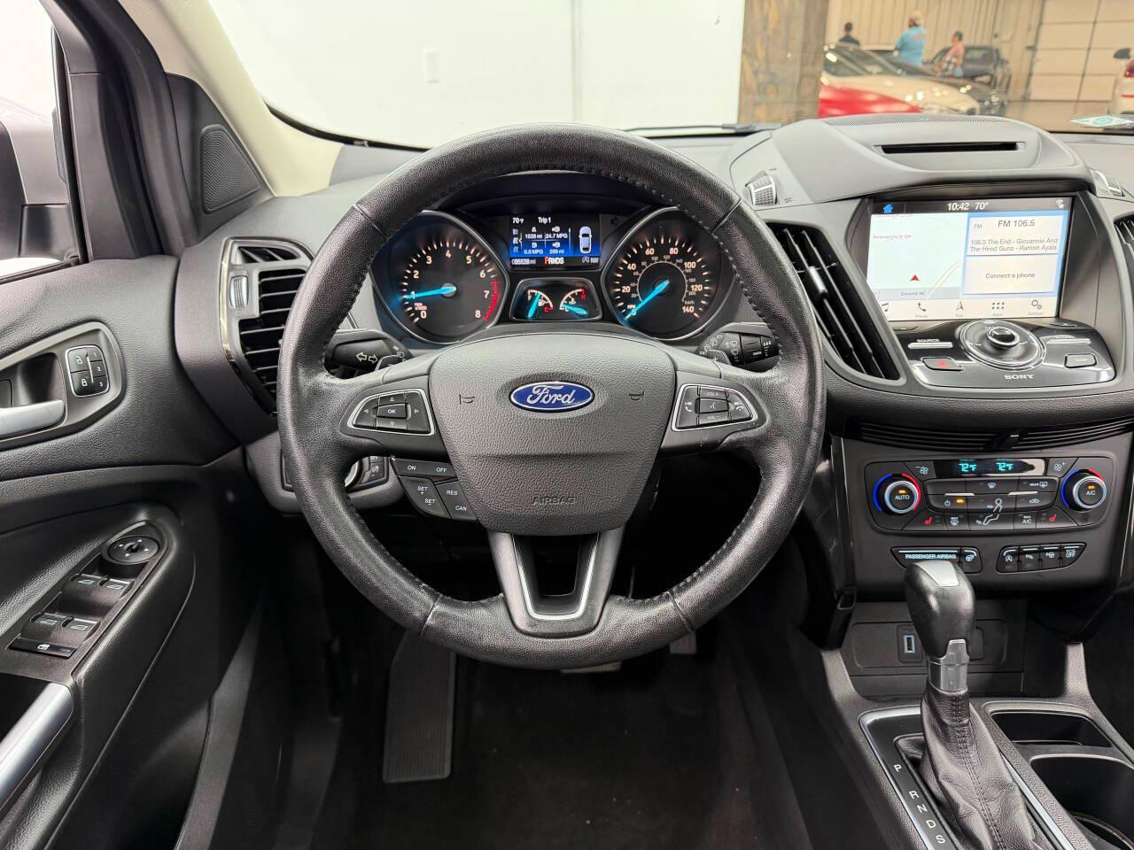 Ford Escape Titanium 4WD 2018
