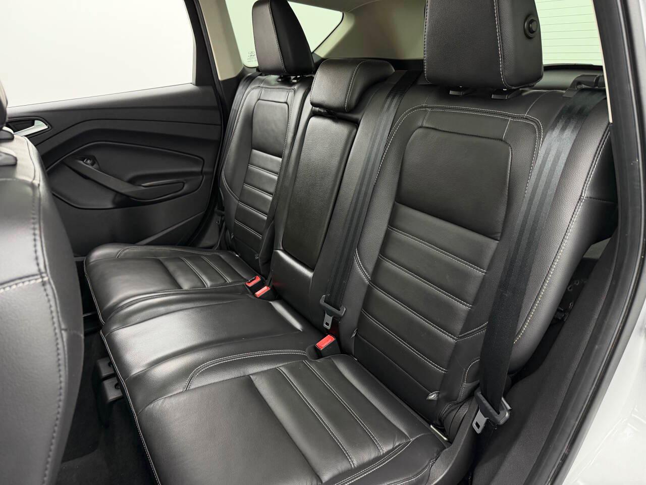Ford Escape Titanium 4WD 2018