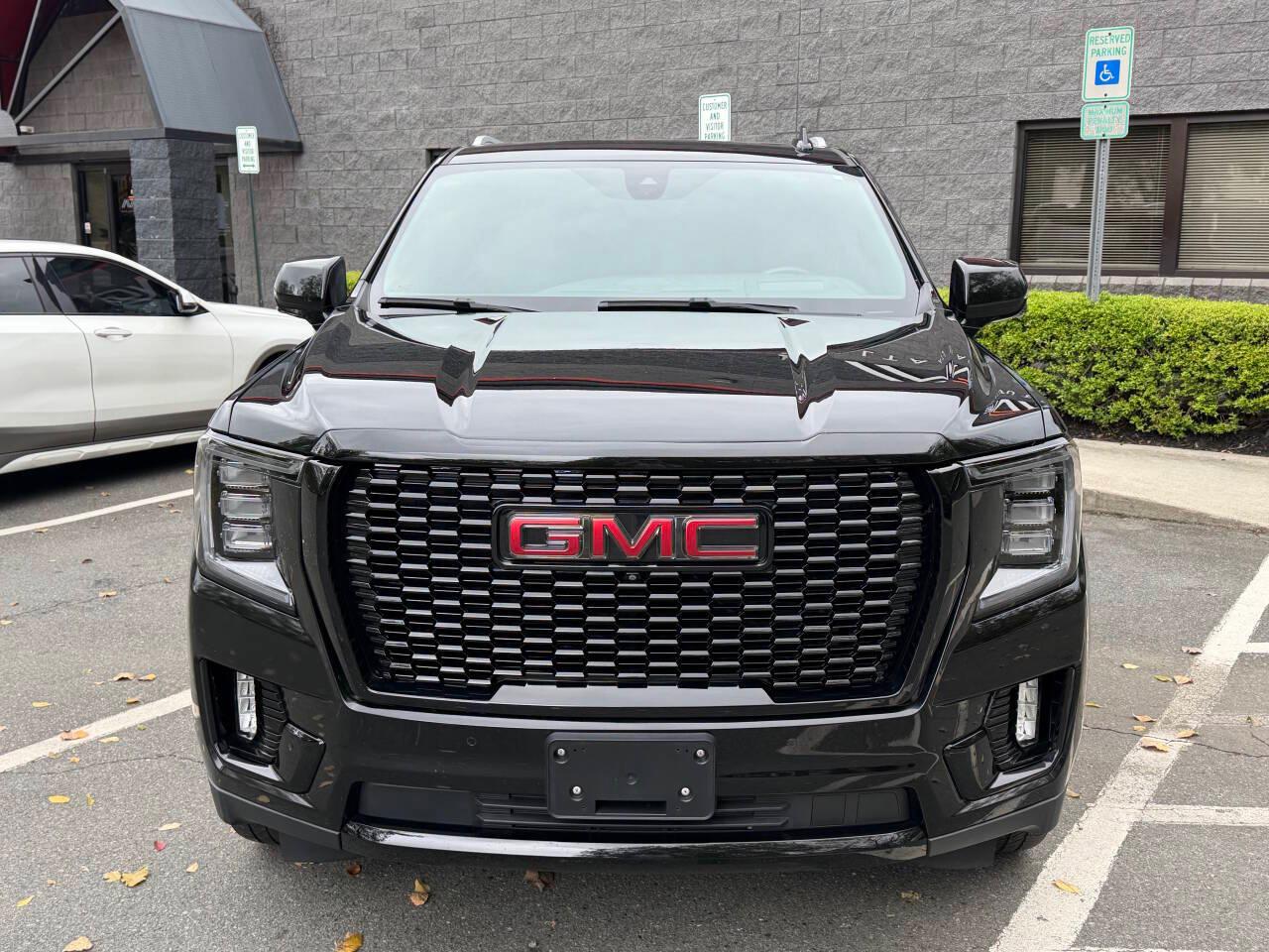 GMC Yukon Denali 4WD 2021