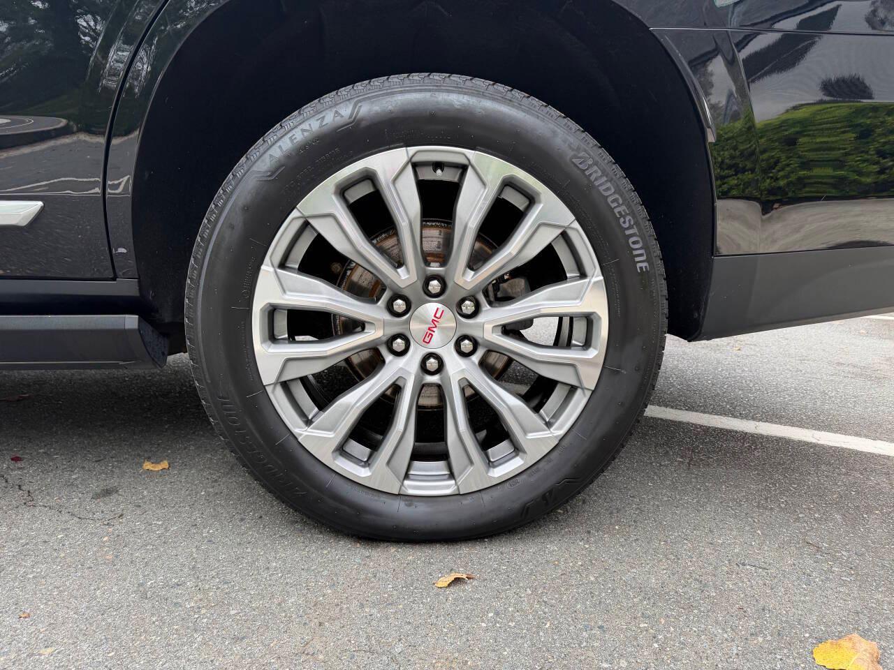 GMC Yukon Denali 4WD 2021