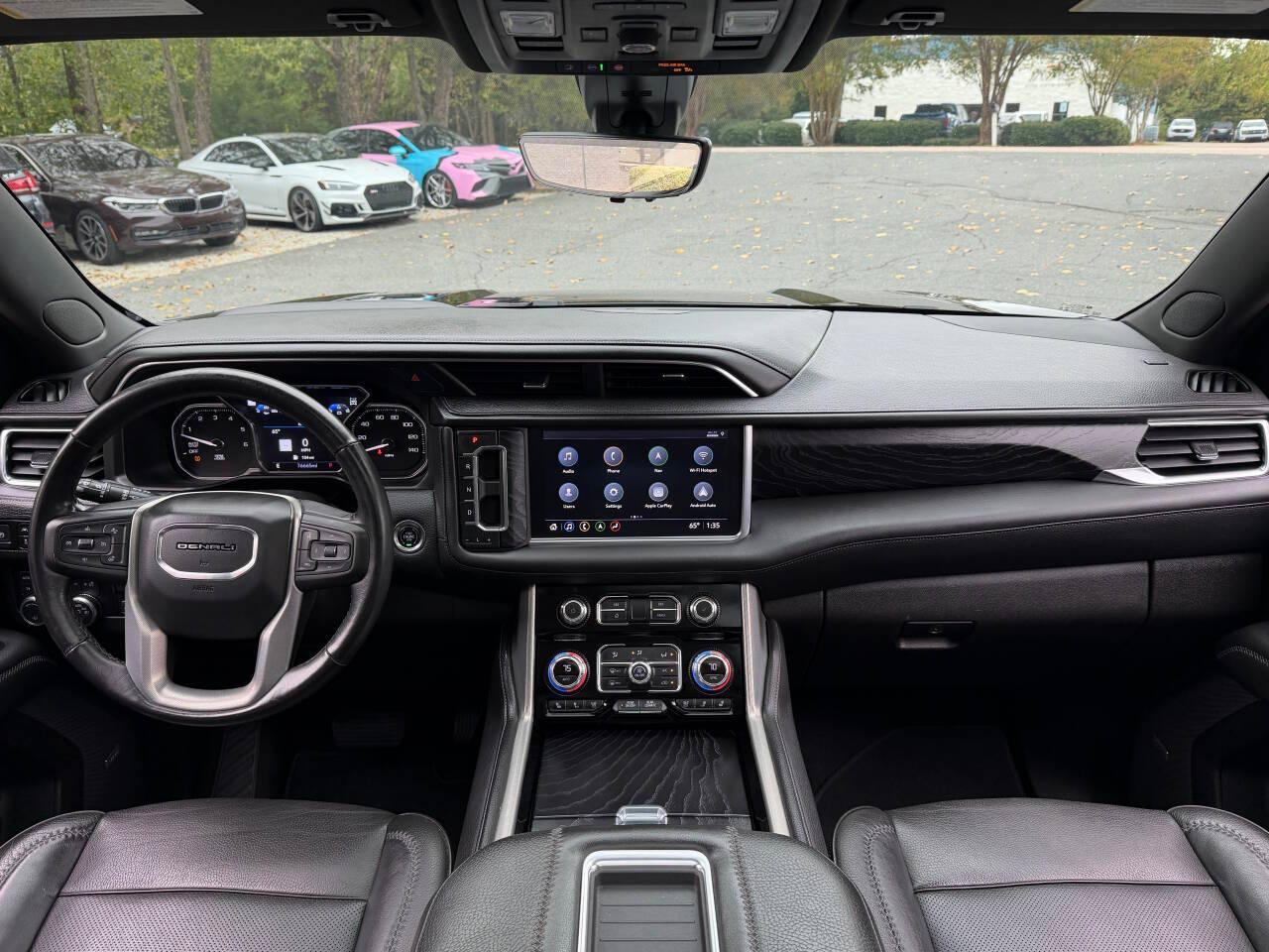 GMC Yukon Denali 4WD 2021
