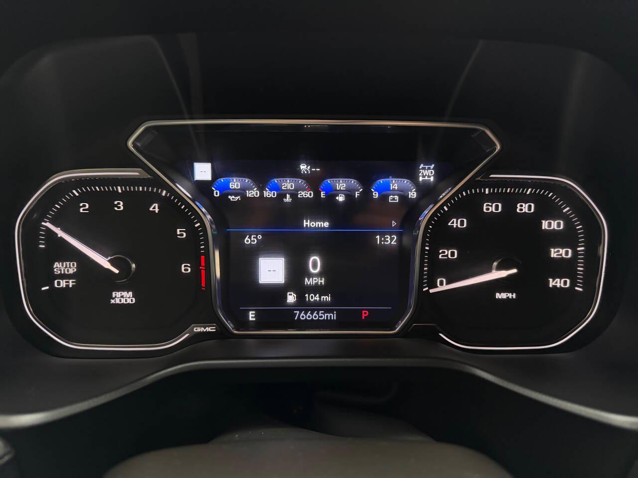 GMC Yukon Denali 4WD 2021