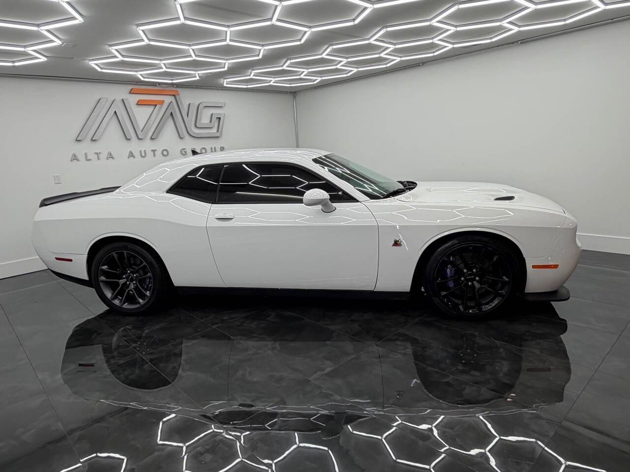 Dodge Challenger R/T SCAT Pack 2022