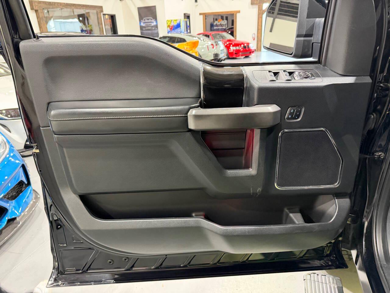 Ford F-150 Lariat SuperCrew 5.5-ft. Bed 4WD 2016
