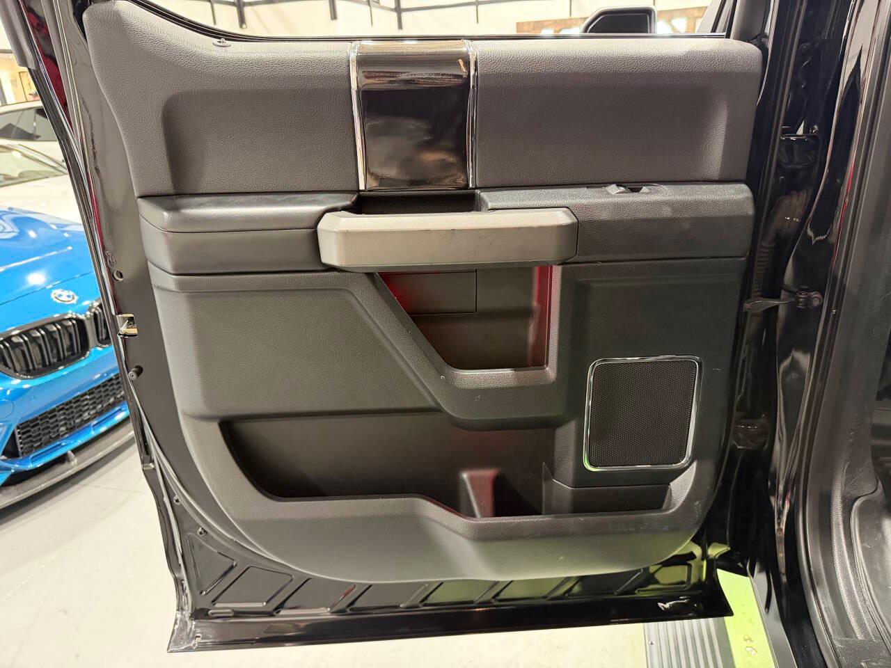 Ford F-150 Lariat SuperCrew 5.5-ft. Bed 4WD 2016