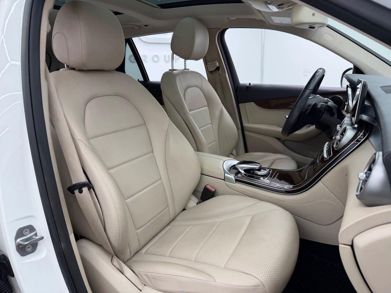 Mercedes-Benz GLC-Class GLC300 2018