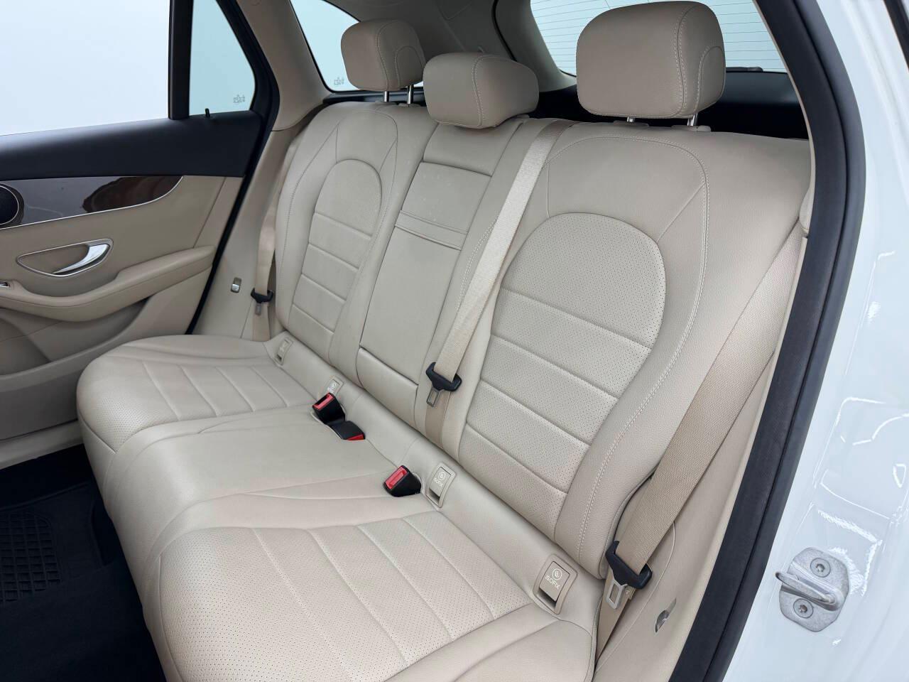 Mercedes-Benz GLC-Class GLC300 2018