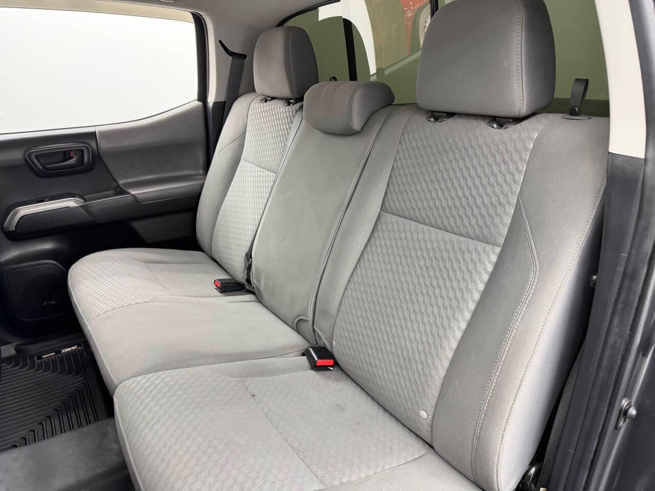 Toyota Tacoma SR5 Double Cab Long Bed V6 6AT 2WD 2022