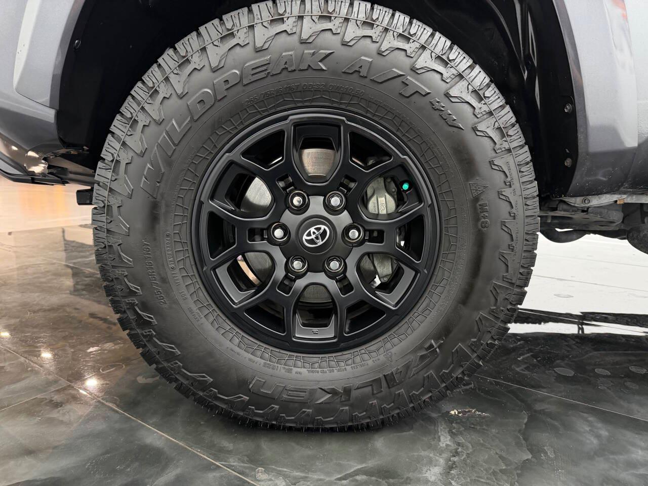 Toyota Tacoma SR5 Double Cab Long Bed V6 6AT 2WD 2022