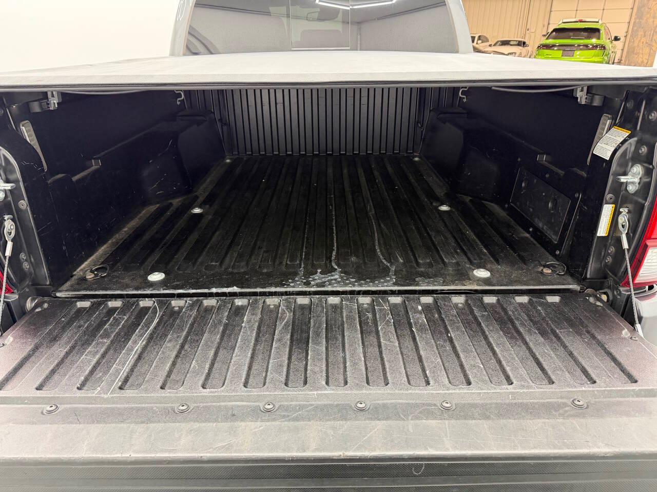 Toyota Tacoma SR5 Double Cab Long Bed V6 6AT 2WD 2022