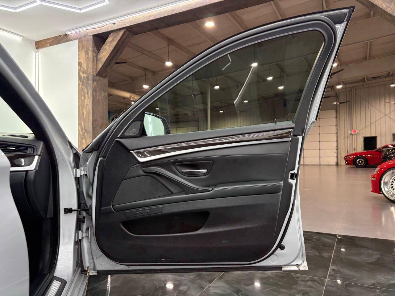 BMW 5 Series 535i 2015