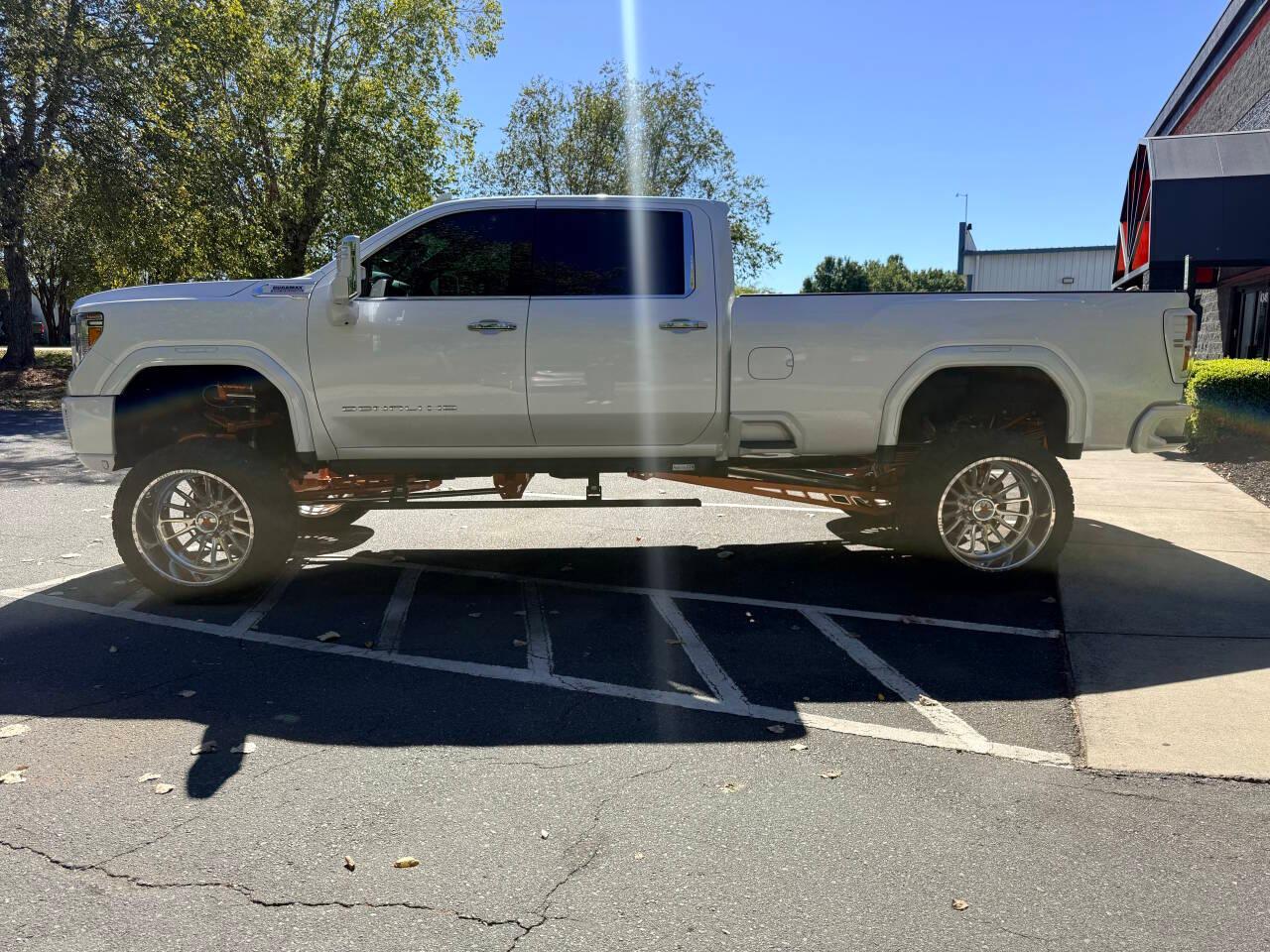 GMC Sierra 3500HD Denali Crew Cab Long Box 4WD 2022