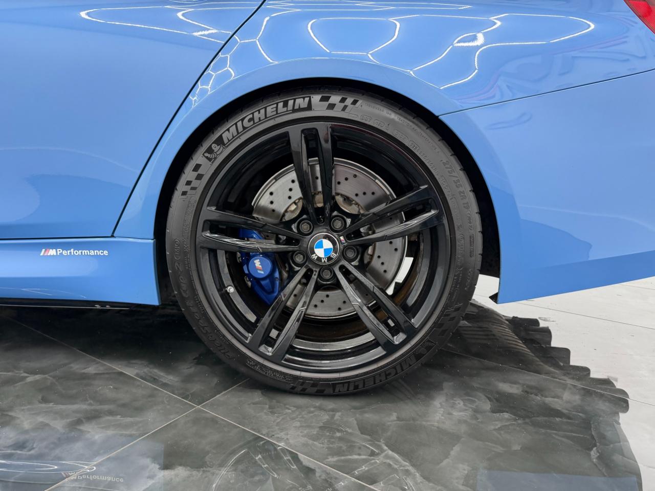 BMW M3 Base 2016