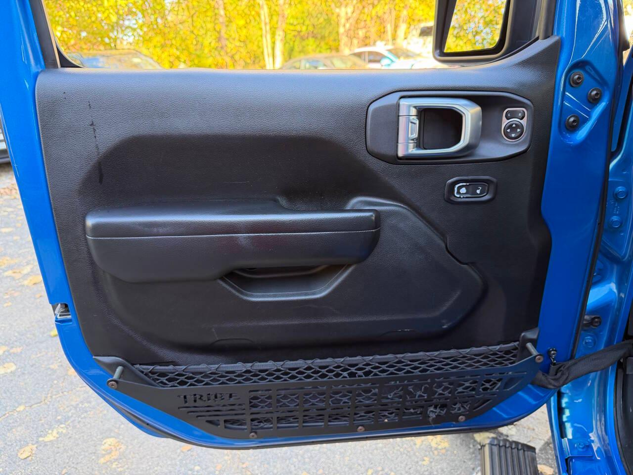 Jeep Gladiator Sport S 2021