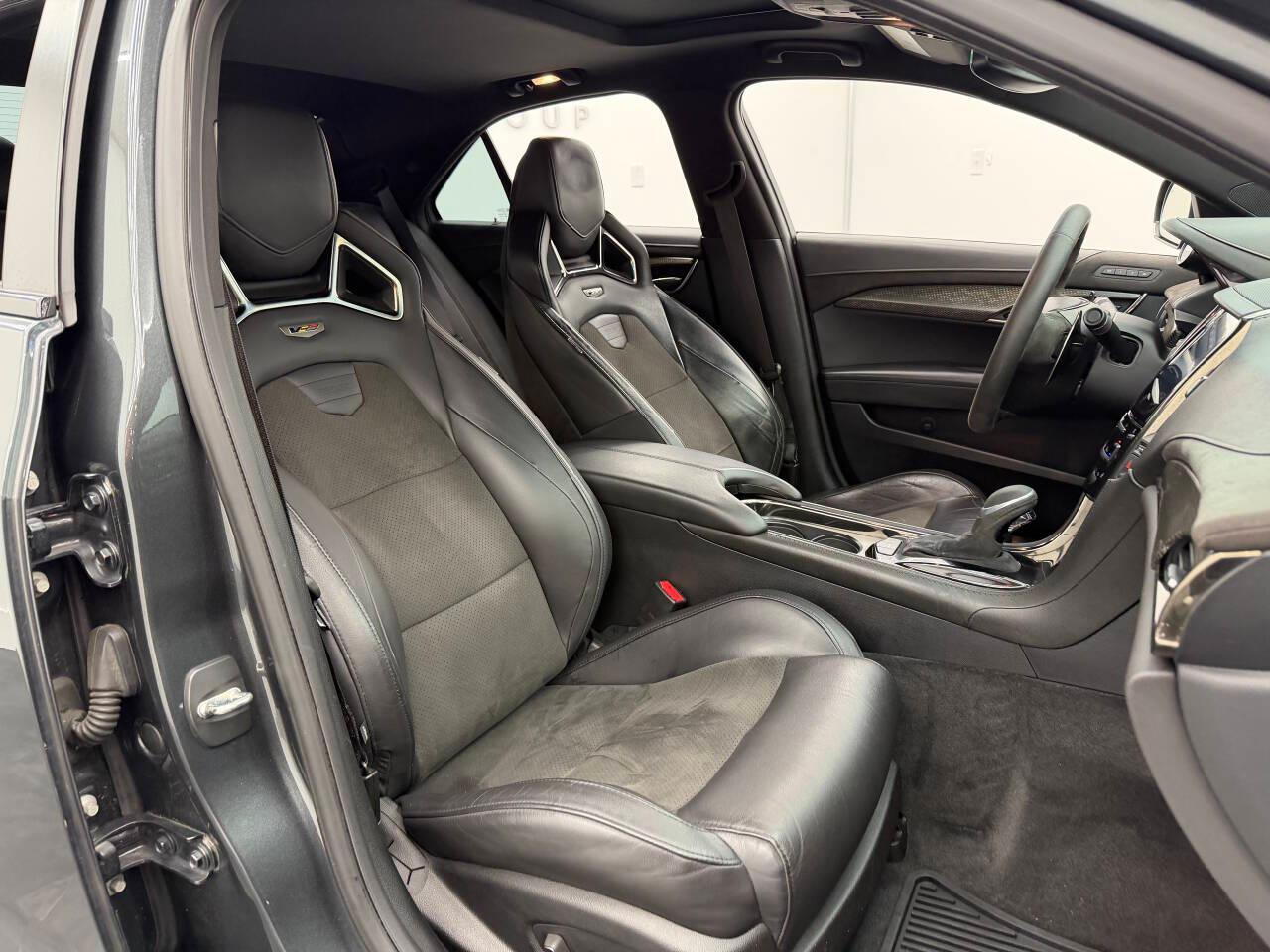 Cadillac ATS-V Sedan  2016