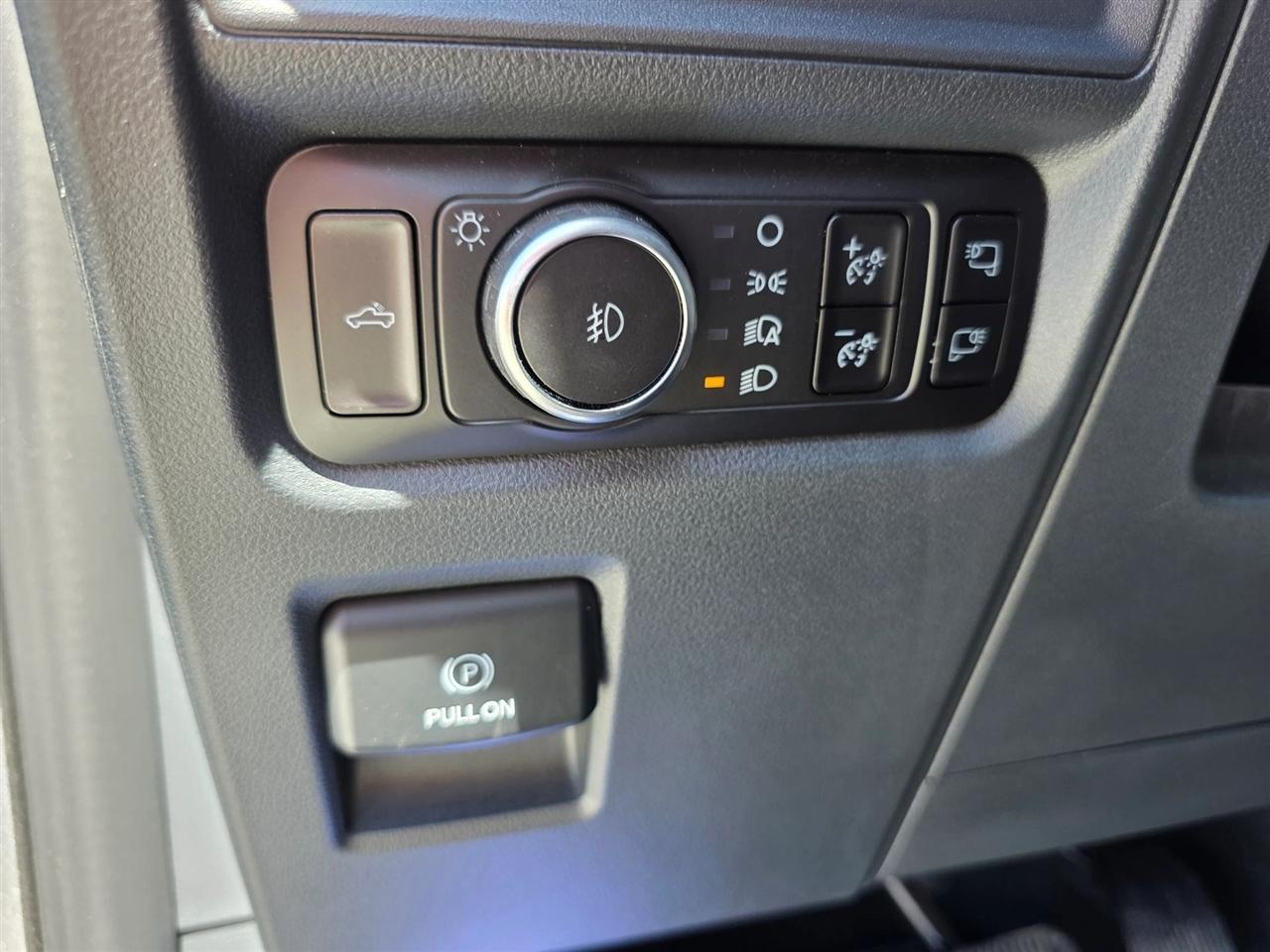 2025 Ford F-150 XLT - Photo 15