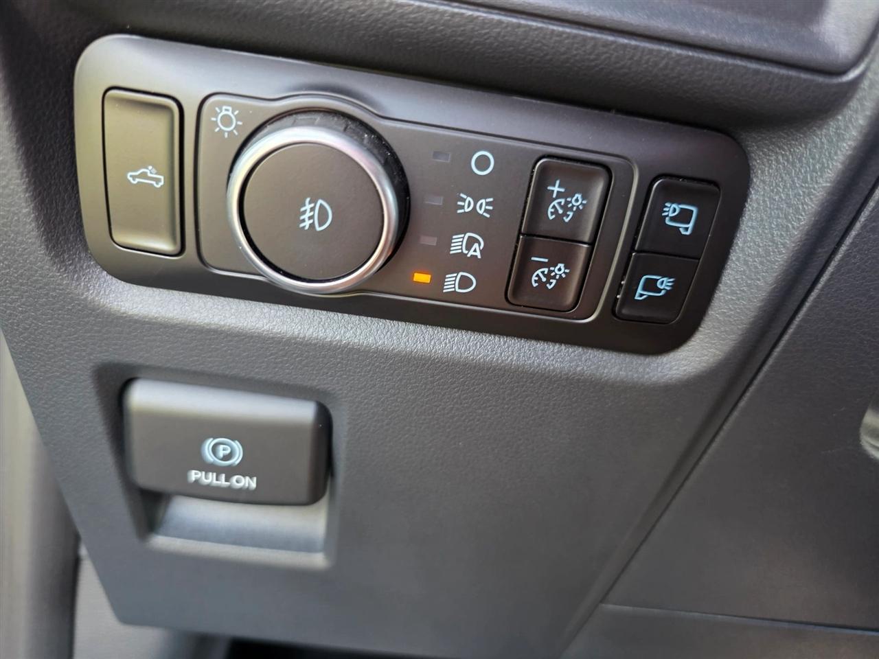 2025 Ford F-150 XLT - Photo 24