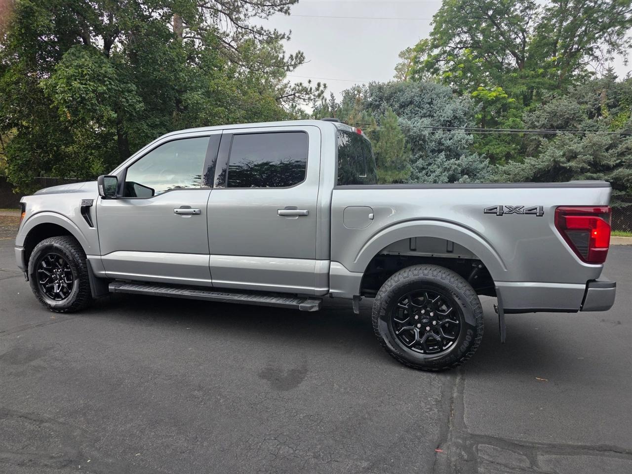 2025 Ford F-150 XLT - Photo 28