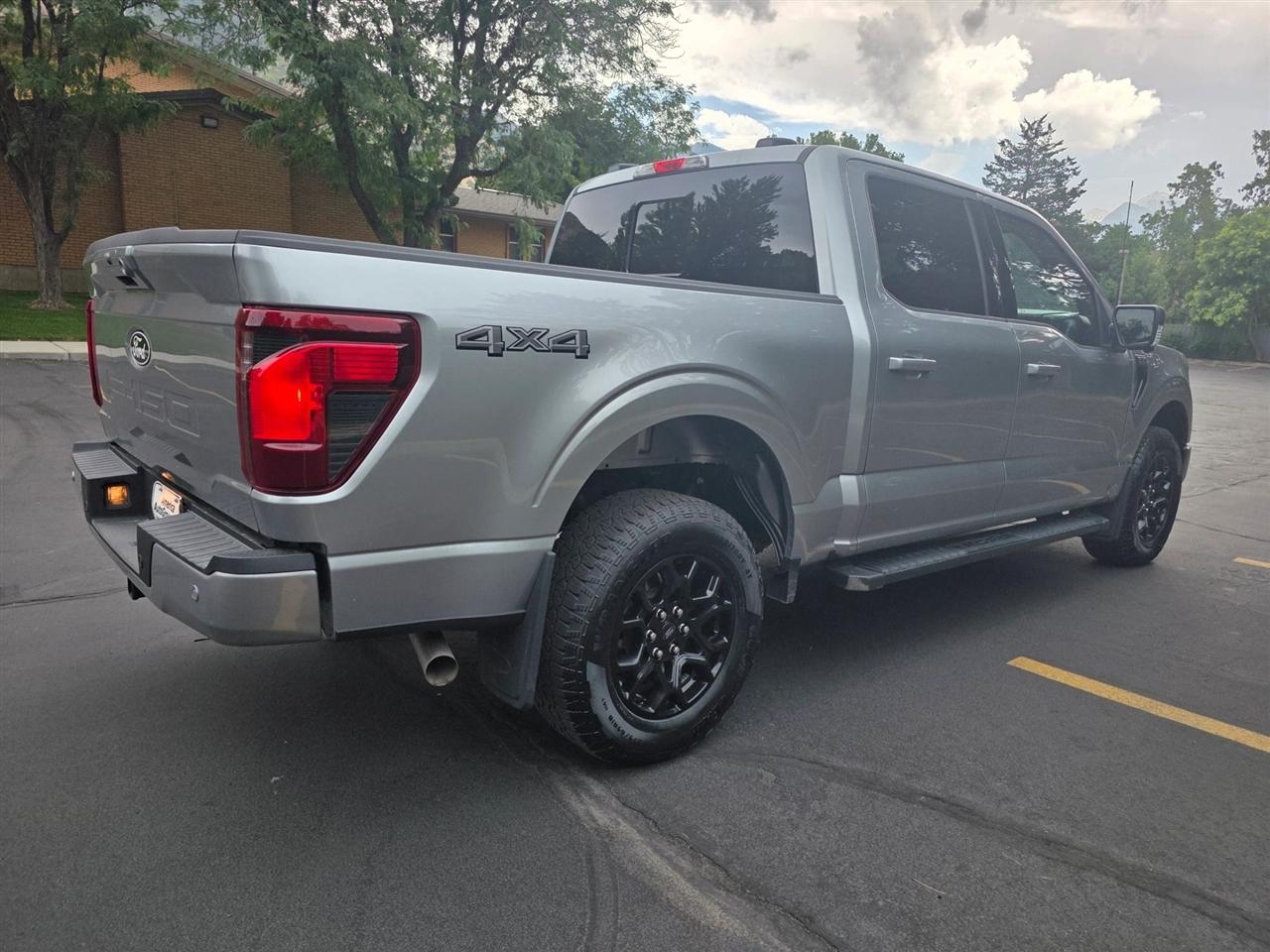 2025 Ford F-150 XLT - Photo 30