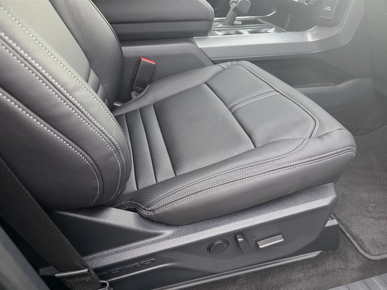 2025 Ford F-150 XLT - Photo 41