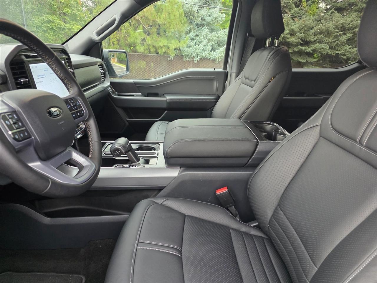 2025 Ford F-150 XLT - Photo 46