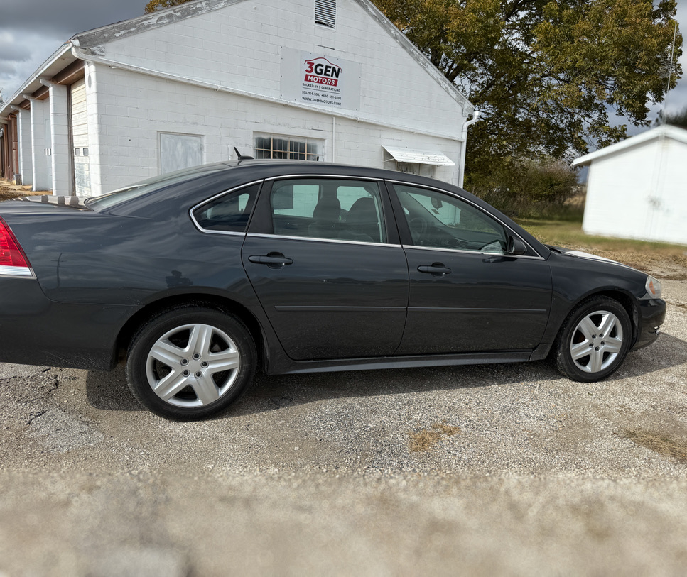 Chevrolet Impala LS 2011