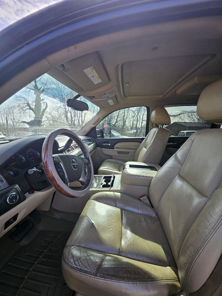 GMC Sierra 2500HD Denali Crew Cab 4WD 2011