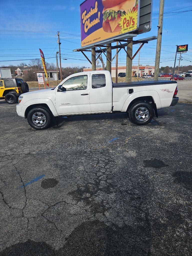 Toyota Tacoma Access Cab V6 4WD 2011