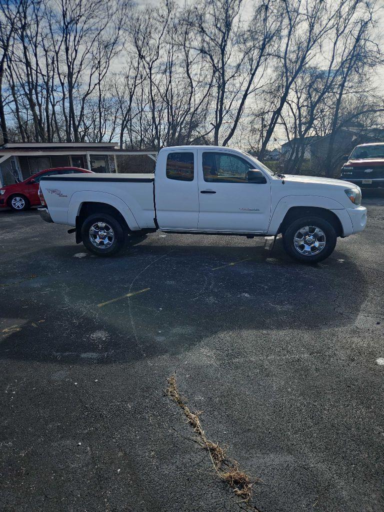 Toyota Tacoma Access Cab V6 4WD 2011