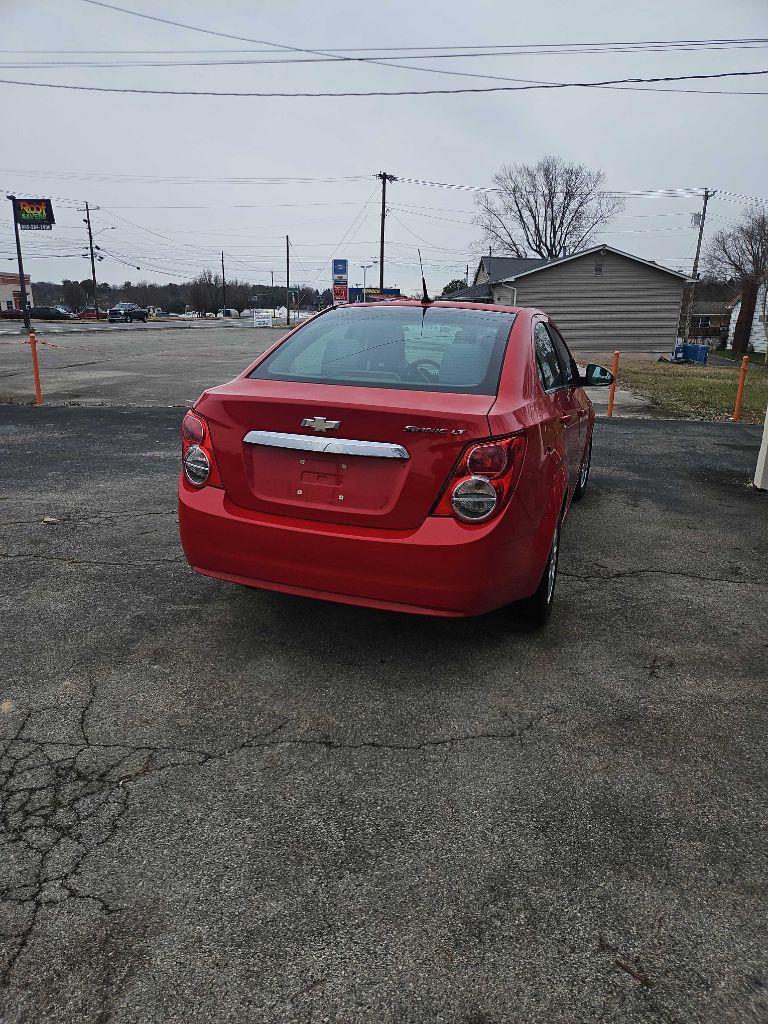 Chevrolet Sonic 2LT Sedan 2012
