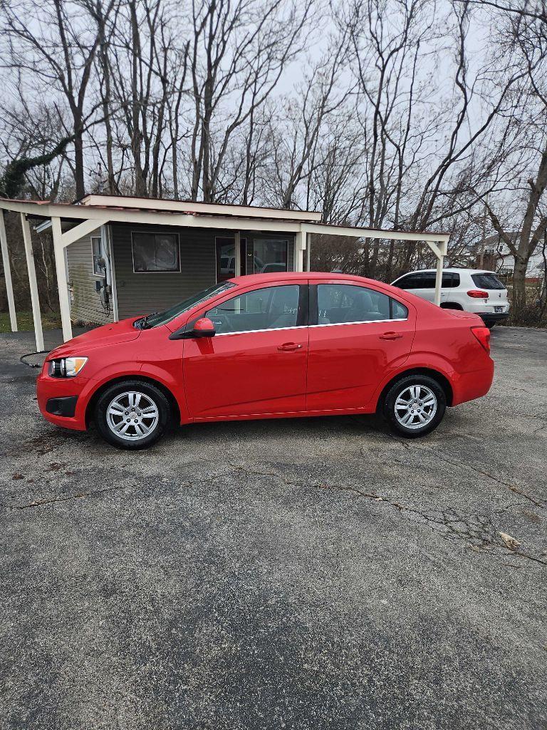 Chevrolet Sonic 2LT Sedan 2012