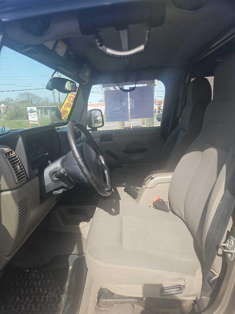 Jeep Wrangler Sahara 2004