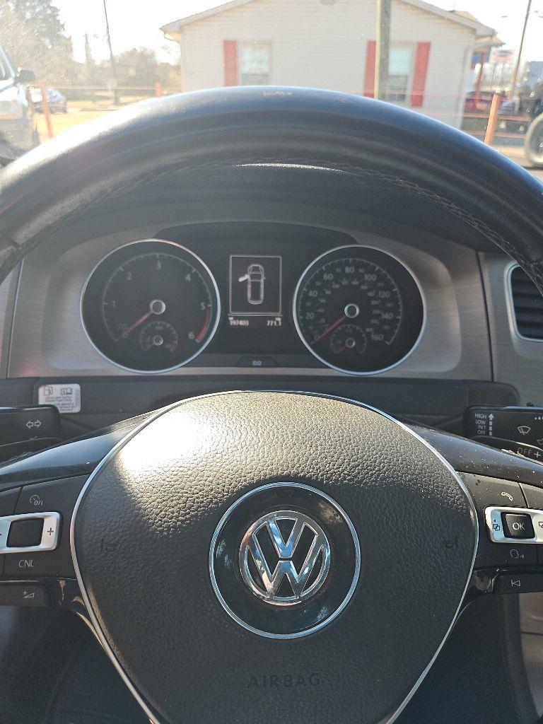 Volkswagen Golf SportWagen TDI S 6A 2015