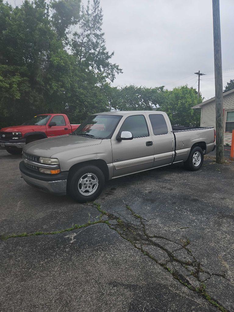 2000 Chevrolet Silverado LS