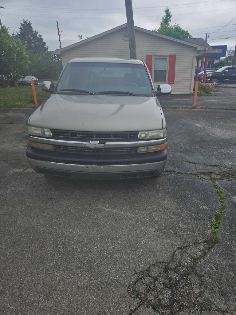 Chevrolet Silverado 1500 Ext. Cab 3-Door Short Bed 2WD 2000