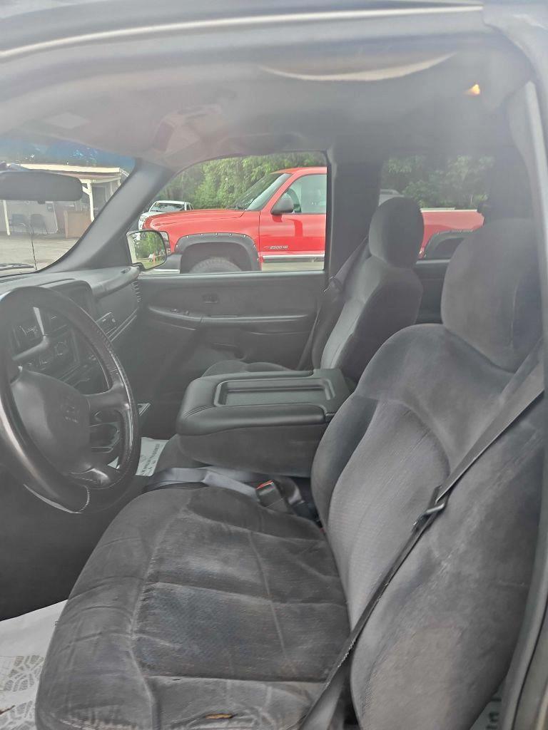 Chevrolet Silverado 1500 Ext. Cab 3-Door Short Bed 2WD 2000