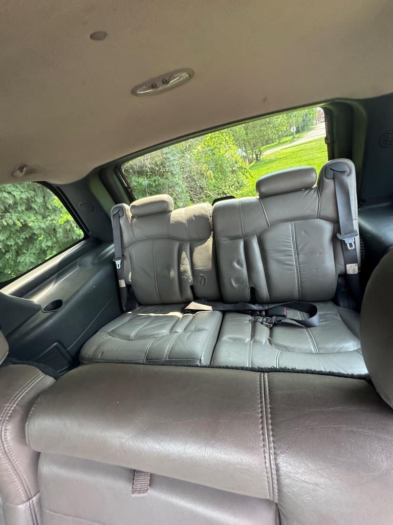 Chevrolet Tahoe 4WD 2000