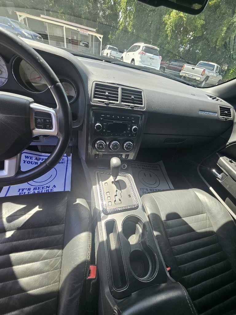 Dodge Challenger SXT 2013