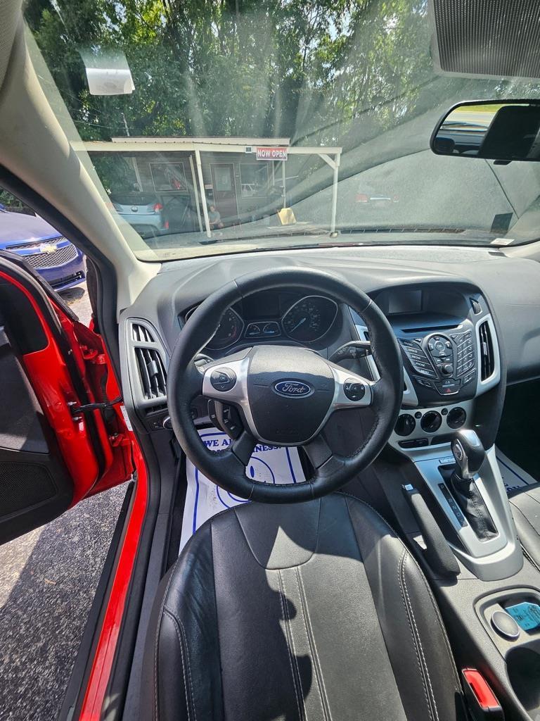 Ford Focus SE Hatch 2014