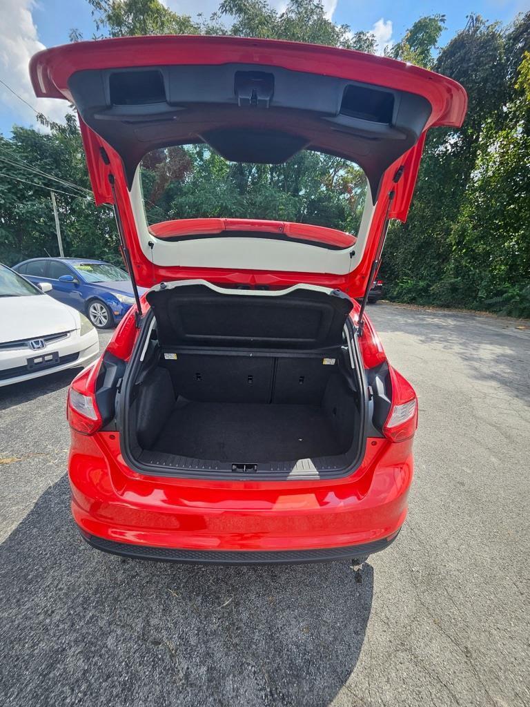 Ford Focus SE Hatch 2014