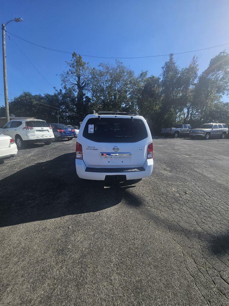 Nissan Pathfinder S 4WD 2008